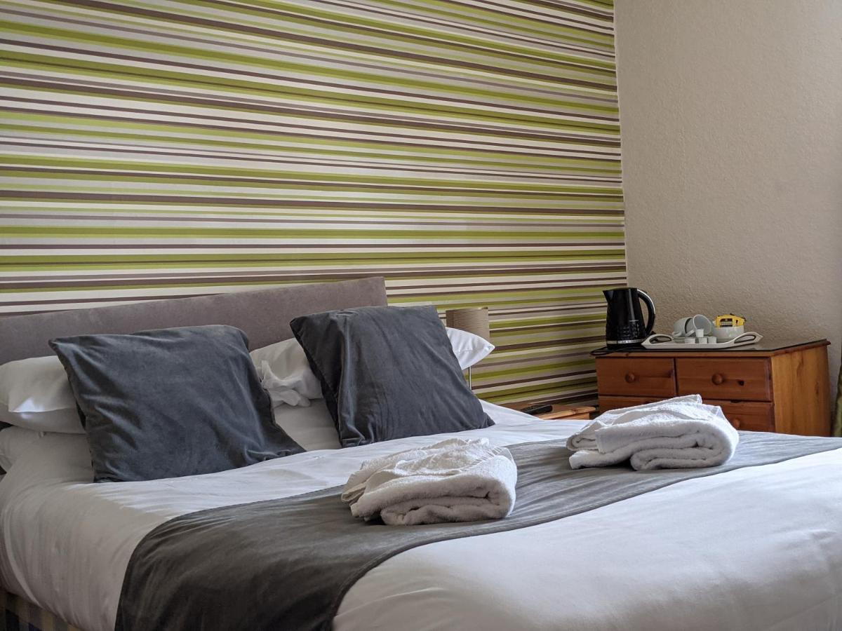 Crown Hotel Langholm 外观 照片
