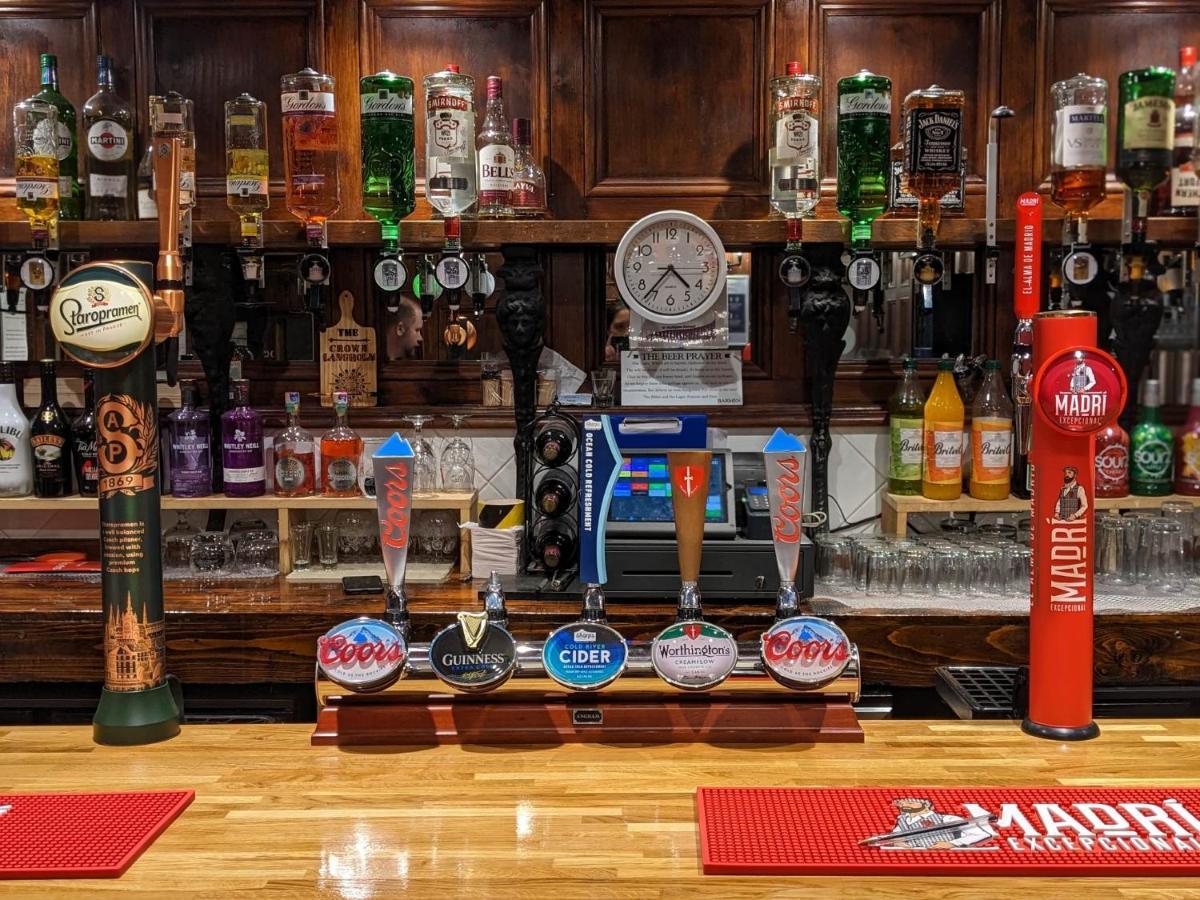 Crown Hotel Langholm 外观 照片